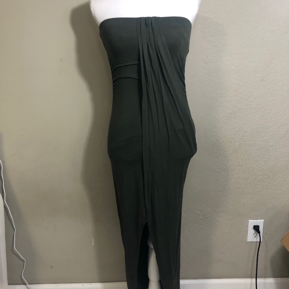 Off shoulder kaki dress